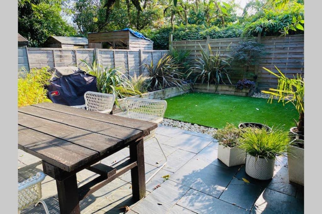 Stunning, Stylish Garden Flat In The Heart Of Wimbledon Apartamento *