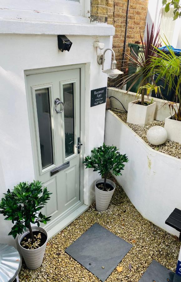 Apartamento Stunning, Stylish Garden Flat In The Heart Of Wimbledon *