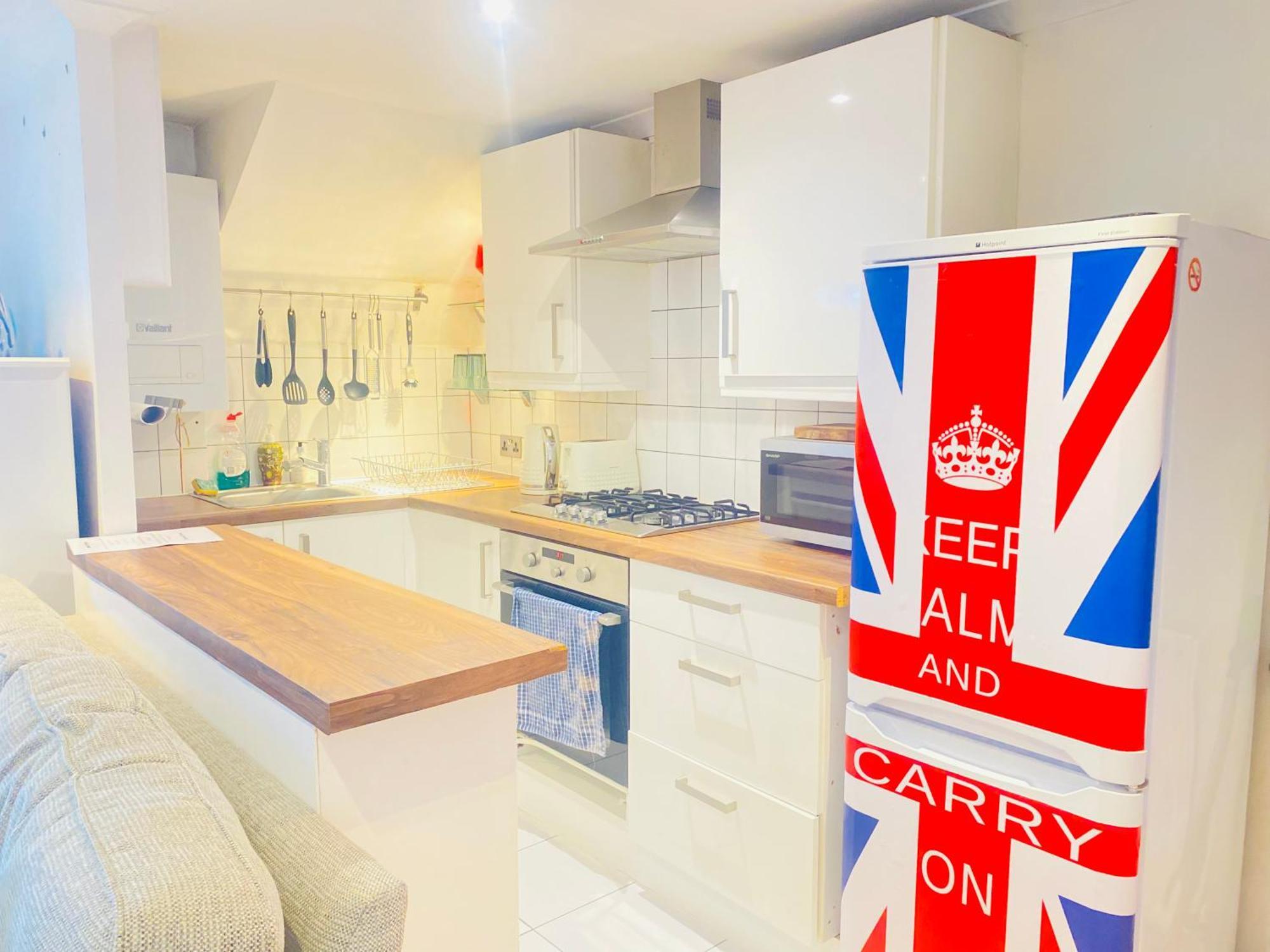 Stunning, Stylish Garden Flat In The Heart Of Wimbledon * Londres